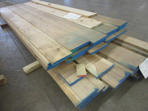 lot 604 image: 44 CALICO HICKORY S&B