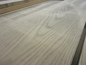 lot 612 image: 64 RED OAK S&B