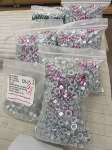 lot 304 image: SMALL HARDWARE