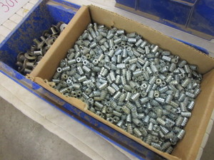 lot 306 image: SMALL HARDWARE
