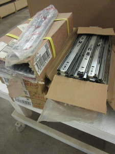 lot 314 image: SMALL HARDWARE
