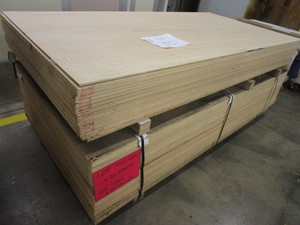 lot 444 image: LUAN BENDING PLY SHEET GOODS