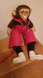 lot 165 image: Vintage Zip the Chimp Stuffed Monkey Toy Music Box