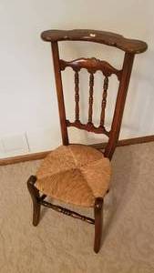 lot 10 image: Antique Rush Seat Prayer Chair