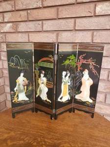 lot 116 image: Miniature Asian 4 Panel Geisha Folding Screen