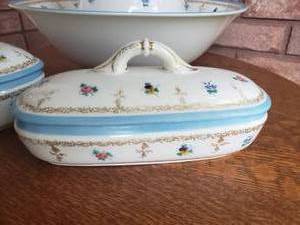 lot 94 image: Collection of German Porcelain Washroom Set