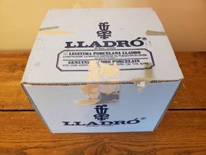 lot 122 image: LLadro Farm Girl and Goat D-24A