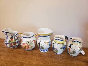 lot 137 image: Quimper Creamer Collection
