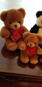 lot 170 image: Collection of Harrods Stuffed Bears