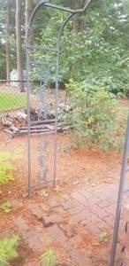 lot 42 image: Lovely Outdoor Garden Arch Trellis with Grapevine Design (a)