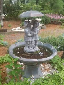 lot 44 image: Figural Resin Garden Fountain Birdbath