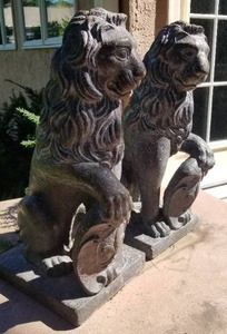 lot 7 image: Regal Concrete Outdoor Lion Statues  Left and Right Shields