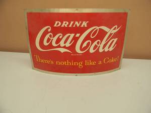 lot 18 image: VINTAGE TIN COCACOLA OAK BARREL SODA DISPENSER ADVERTISING SIGN - RARE - SEE PICTURES