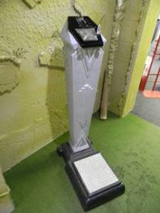 lot 33 image: Antique Art Deco Porcelain Coin Operated Penny Standing Scale - Porcelain is Awesome - Nice - SEE PICTURES