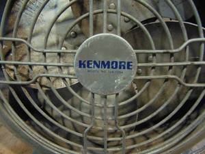 lot 21 image: Kenmore HeatCooling Fan