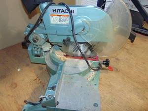 lot 37 image: 10 Hitachi Compound Saw
