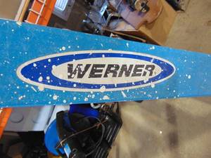 lot 50 image: Werner Fiberglass Latter