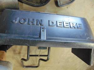 lot 82 image: John Deere Grass Catcher