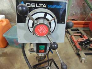 lot 85 image: Delta Drill Press