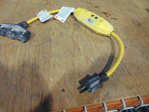 lot 97 image: Gang Plug With GFCI