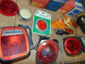 lot 106 image: Lot of Miscellaneous Lights