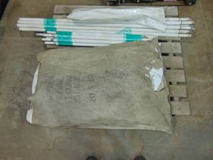 lot 137 image: 20 x 20 Canopy Pole Tent