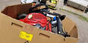 PALLET WHIT ASSORTED MOWER FOR PARTS O REPAIR