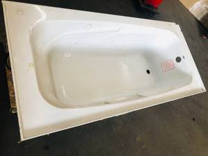 American Standard Colony 66 in. x 32 in. Left Drain Whirlpool Tub with Integral Apron in White Costumer returns have some scratches or dents