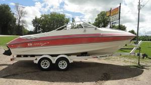 1990 Larson Boat & Trailer Package