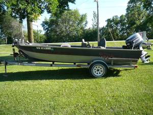1993 Tuffy Rampage Magnum Fiberglass Boat & Trailer Package