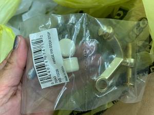 BOX OF ASSORT HINGE PIN DOOR STOP