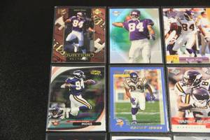 lot 15 image: Randy Moss Football Cards Lot  16 Cards