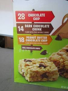 lot 106 image: Chewy Granola Bars