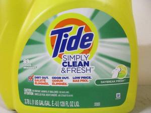 lot 52 image: Tide Detergent