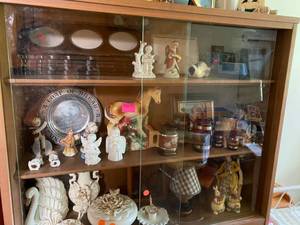 Hutch with Glass Sliding Doors