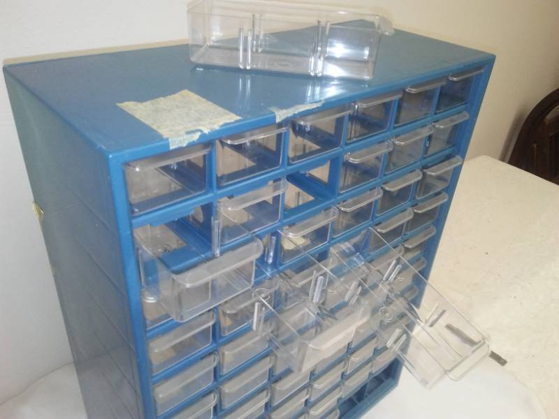 lot 28 image: 60 drawer cabinet.