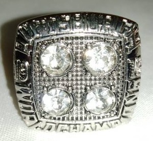 lot 71 image: Pittsburgh Steelers Super Bowl Ring 1979, Terry Bradshaw