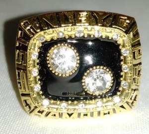 lot 136 image: Pittsburgh Penguins NHL Stanley Cup Ring, Trottier