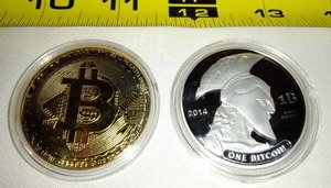 lot 187 image: 2 Bitcoins 1 oz each .999 pure copper.