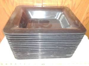 lot 34 image: 16 Carlisle serving Dishes, Melamine break resistant Food Service.