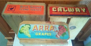 lot 106 image: 3 Fruit crates.