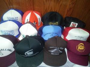 lot 147 image: 31 Vintage Caps Hats almost all New Oilers, Astros.