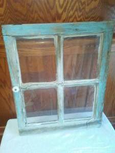 lot 162 image: Vintage 4 pane glass window
