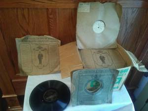 lot 163 image: Box of 10  albums with sleeves