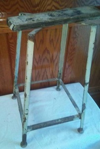 lot 173 image: Vintage heavy metal stool