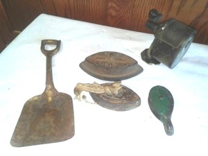 lot 183 image: 5 vintage metal Misc. pulley, 2 irons, shovel and pencil sharpener.