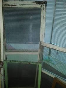lot 210 image: 5 Windows 4 screens - vintage,