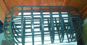 lot 220 image: 4 window box metal flower holders
