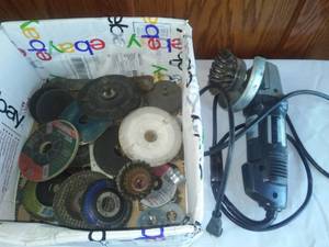 lot 256 image: Black & Decker professional grinder.