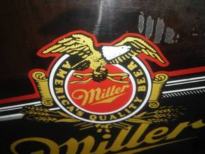 lot 275 image: Miller High Life Genuine Draft Lighted Sign.